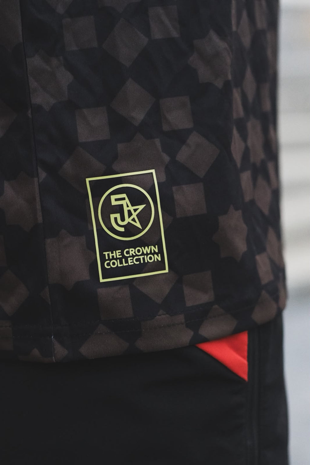 Le maillot The Crown Collection - Édition Royale (+1 drapeau offert ! 🇲🇦)